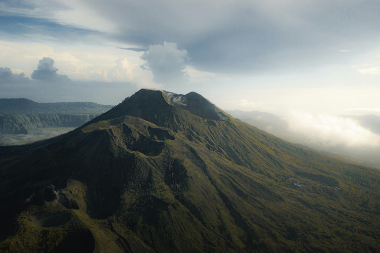 阿邦山徒步旅行阿邦山徒步