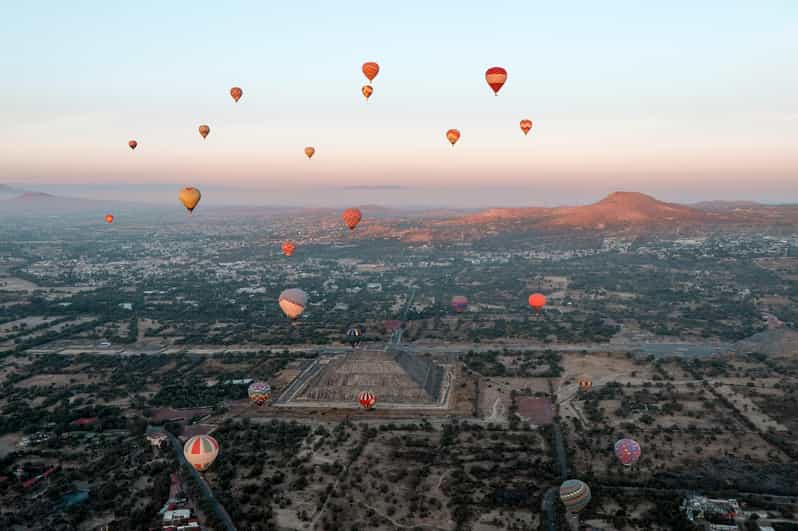 Z CDMX: Teotihuacan - let balonem a fakultativní výlety