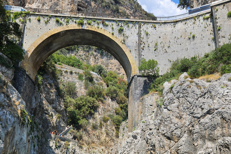Boat Tour of the Amalfi Coast from Salerno, Amalfi, Positano Shared