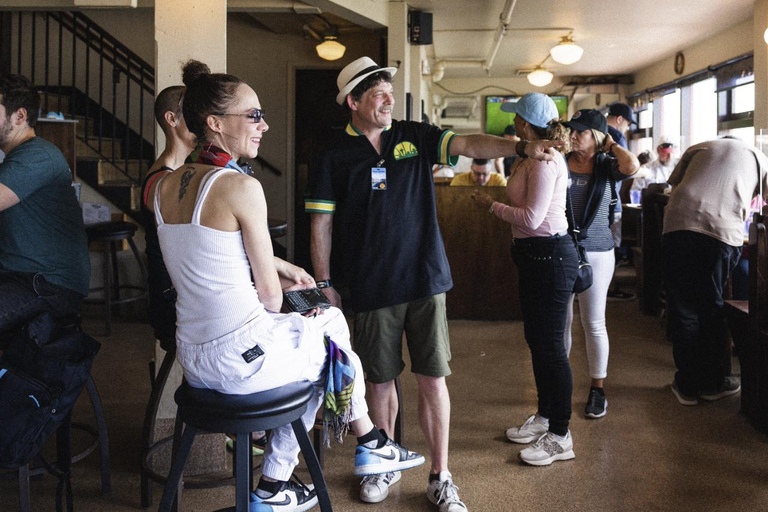 Pike Place Market: Meet the Market - Food and Fun Tour