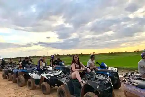 Siem Reap: Excursão de 8 horas em moto-quatro pelo campo