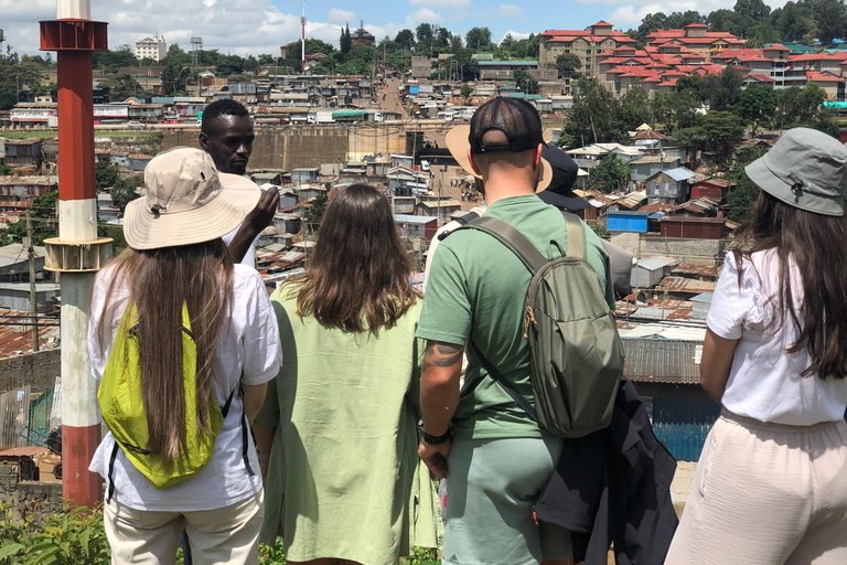 passeio pela vibrante favela de Kibera