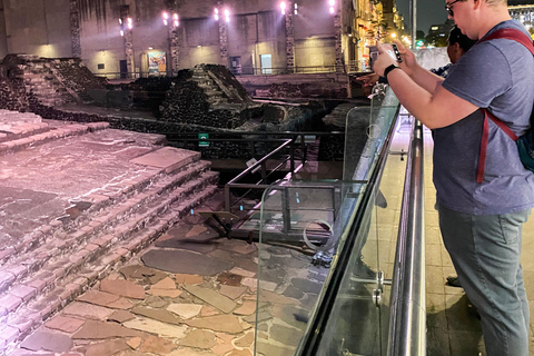 Night tour of CDMX with optional Torre Latino Night tour of CDMX with optional Torre Latino.