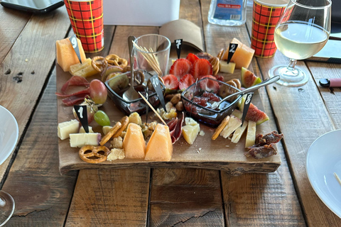 Yerevan: Lake Sevan Gourmet Day Trip with Tastings and Lunch