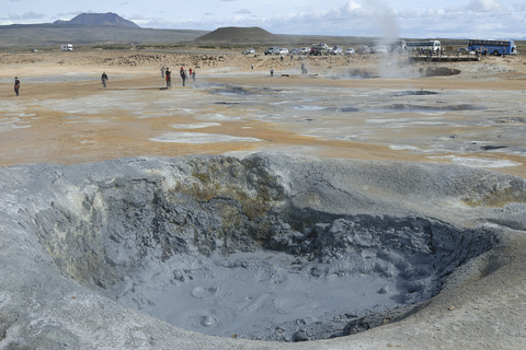 Niemieckojęzyczna wycieczka lądowa Góðafoss &amp; Mývatn z Akureyri w małej grupie