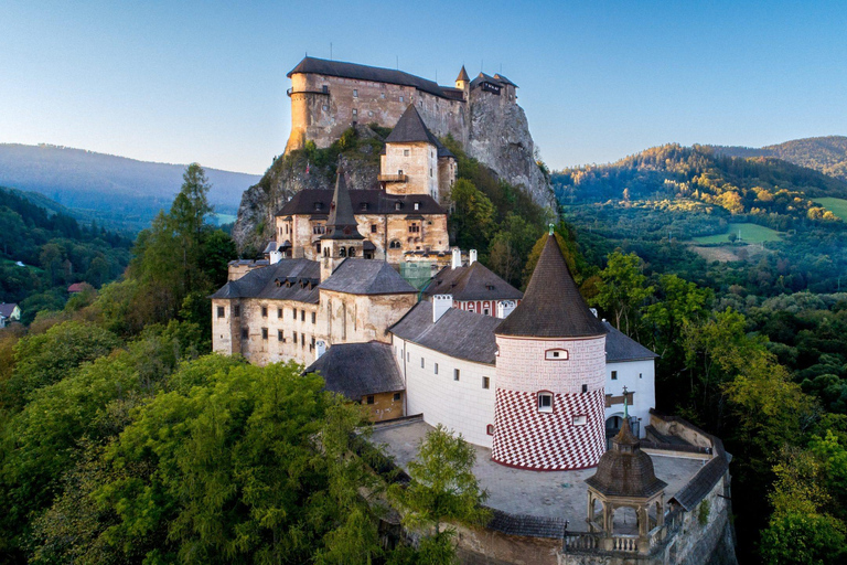 Desde Bratislava: Círculo Dorado Eslovaco - Tour guiado de un díaTour privado del Círculo Dorado
