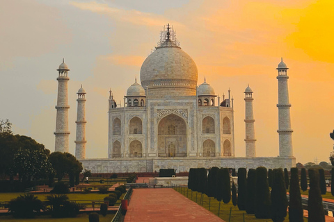 From Delhi : Sunrise Taj Mahal Tour With 5 Star Meal By Car