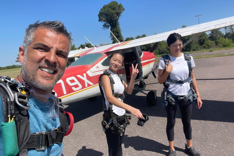 Jacksonville: Tandem Skydiving Experience