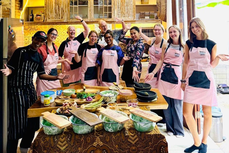 Yogyakarta: Cooking Class & Countryside Bike Tour with Lunch
