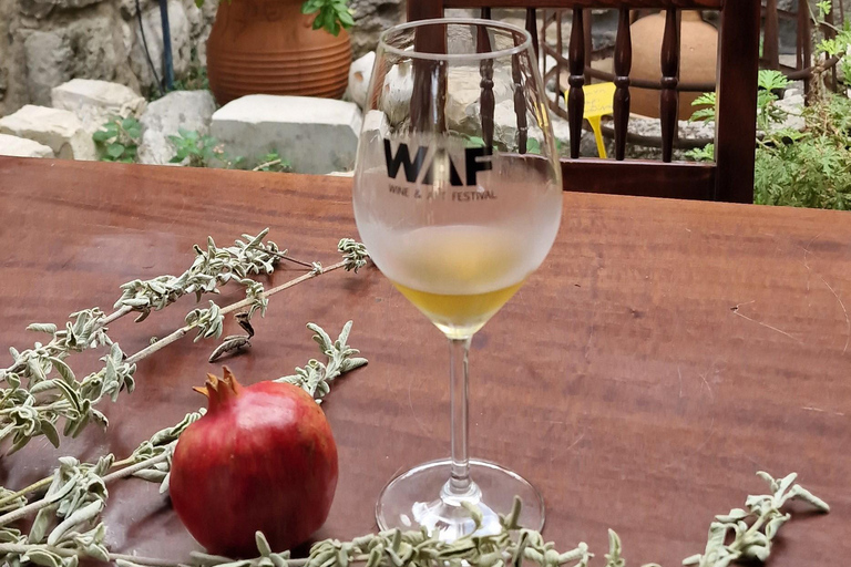 Crète : Visite de 2 vignobles avec dégustation de vin, huile d'olive et déjeuner