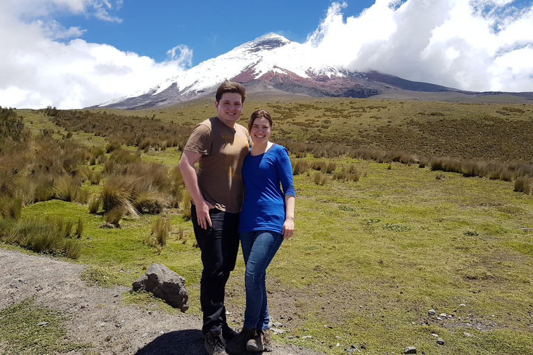 From Quito: Cotopaxi and Baños Day Trip with Lunch