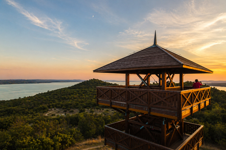 From Budapest: Lake Balaton & Tihany Day Trip with Esztergom