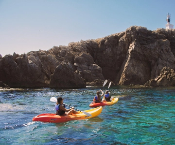 Menorca: Kayak rentals in Fornells