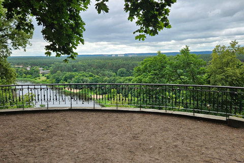 Private tour: Green Lakes, Verkiai Park, and Pūčkoriai Tour