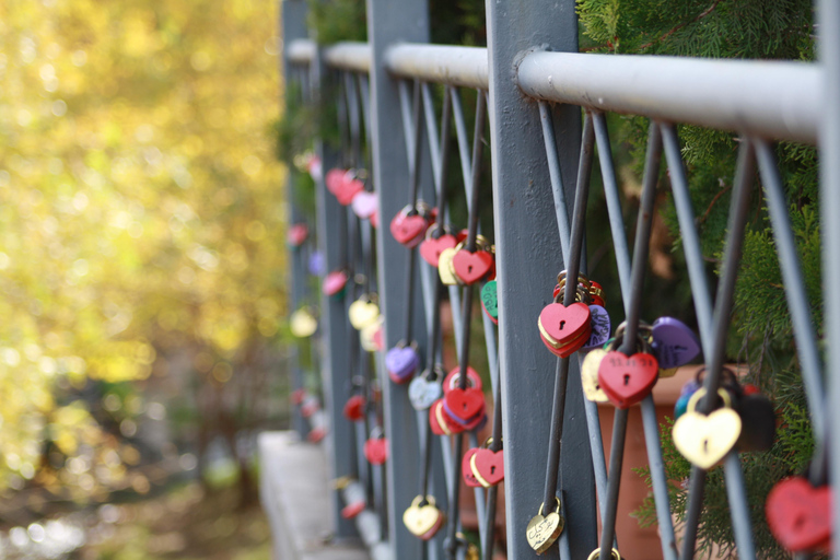 Tbilisi: Old Town Walking Tour with Wine & Boat Ride Options Private Tour