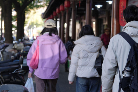 Hangzhou TCM ：Pulse diagnosis & herbal bag & Cupping Pulse diagnosis + traditional Chinese medicine sachets