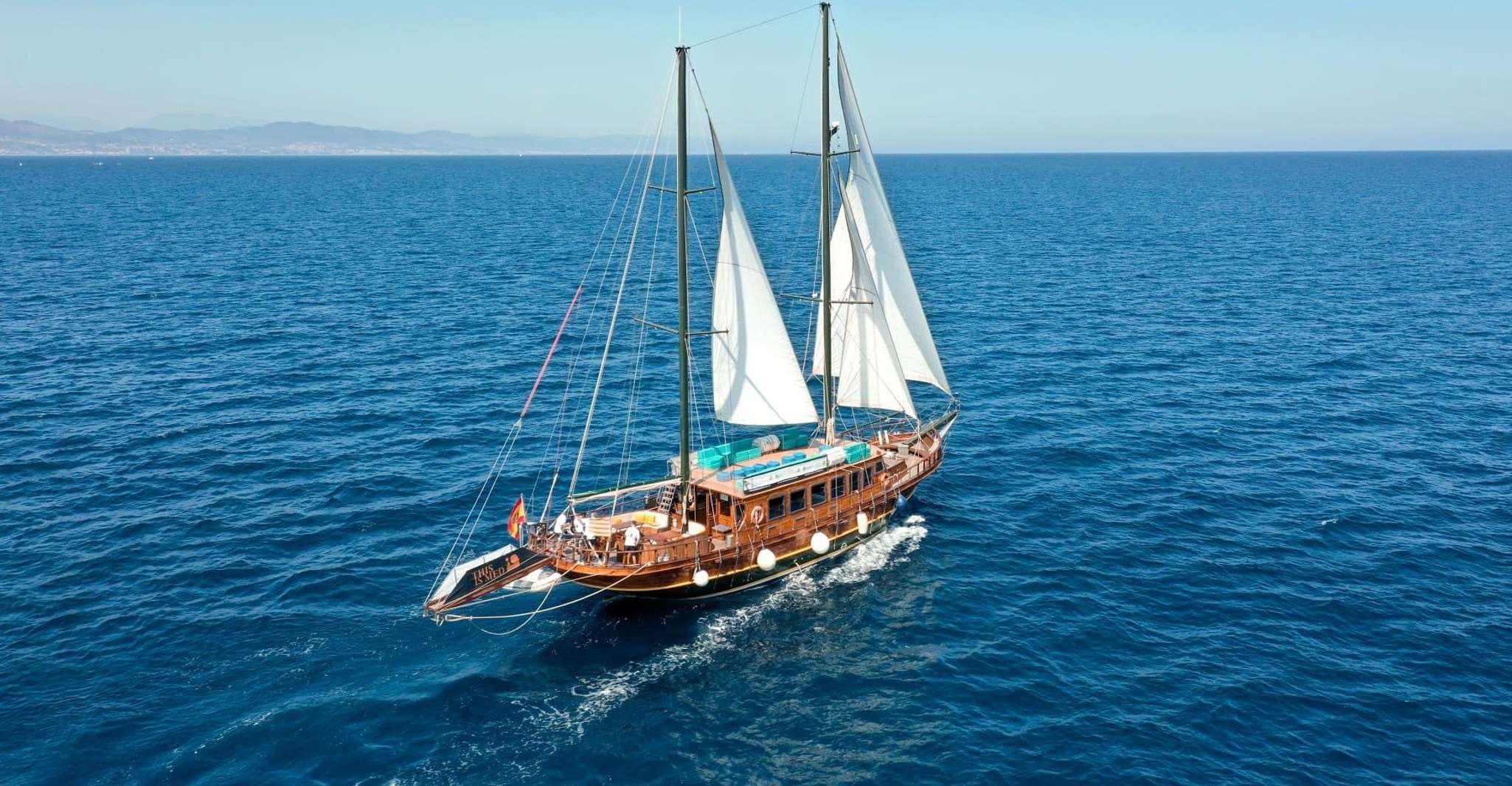 Barcelona: Sunset Sailing Cruise with Live Music photo 17