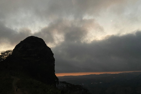 La Libertad: Wycieczka do Peñón de ComasaguaLa Libertad: Wycieczka na szczyt Peñón de Comasagua