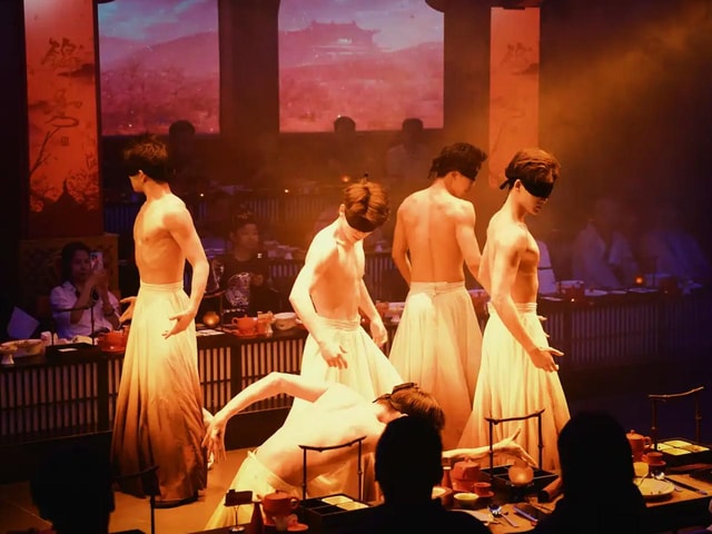 Chengdu: Bashu Cultral Dinner Show with Sichuan Cuisine
