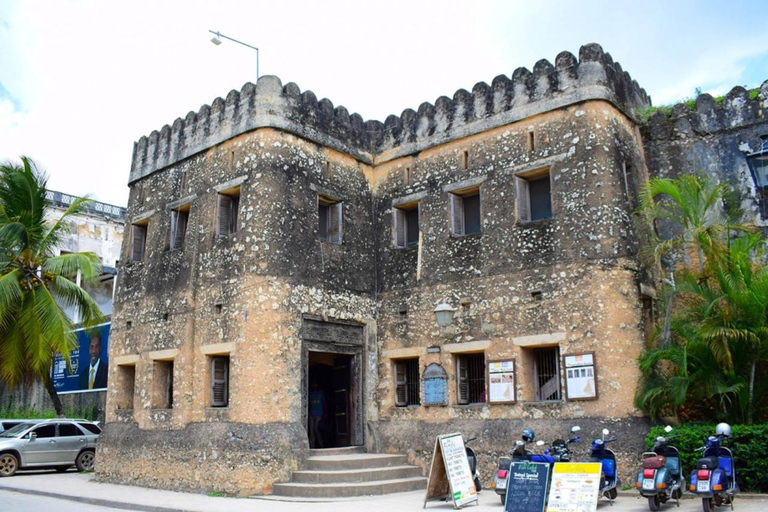 Zanzibar : visite du banc de sable Nakupenda et de Stone Town avec déjeunerVisite sans transfert (prise en charge et retour)