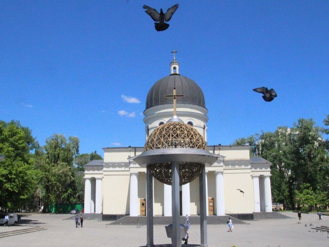 Visit Chisinau Private Walking Tour in Chisinau