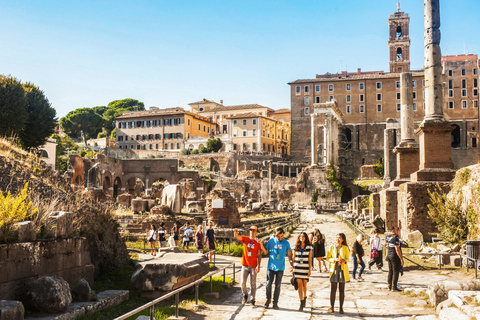 Rom: Prioriterad tillgång Prioriterad åtkomst Colosseum, Forum Romanum och Palatine TourTysk gruppresa med särskild tillgång till arenagolvet