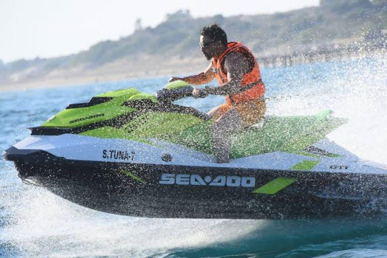 Excursão de aventura de jetski em ZanzibarAventuras de Jetski 1 hora com transporte