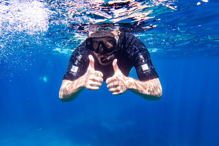 Mallorca: snorkeltour met gids vanaf een boot in een verborgen baai