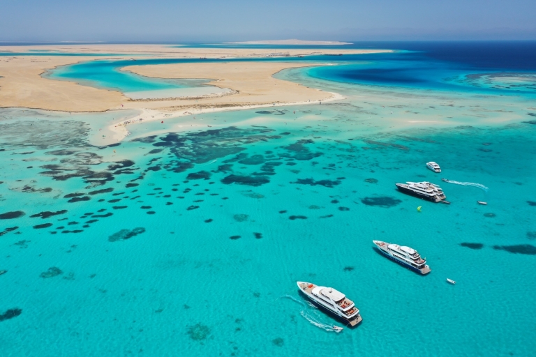 Hurghada: Orange Island y puesta de sol en quad ATV con almuerzoPaseo en barco por la Isla Naranja y puesta de sol en quad ATV por el mar