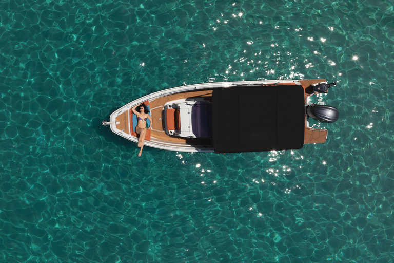 Zakynthos: Private Speedboat cruise up to 9 ppl max