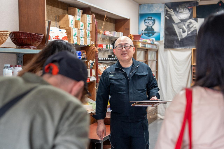 Kanazawa: Samurai and Geisha Culture Walking Tour with Lunch