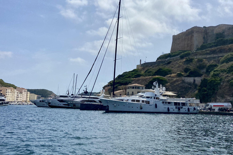 Demi-journée : découverte des îles Lavezzi et des falaises de Bonifacio