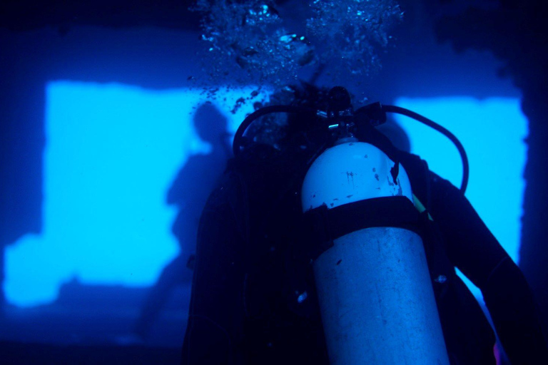 Honolulu: Inmersión nocturna crepuscular y superficialAñade un Snorkeler/ Ride Along