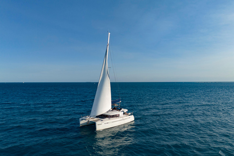 Z Zanzibaru: półdniowa wycieczka jachtemPółdniowa wycieczka luksusowym jachtem Z transferem z północy