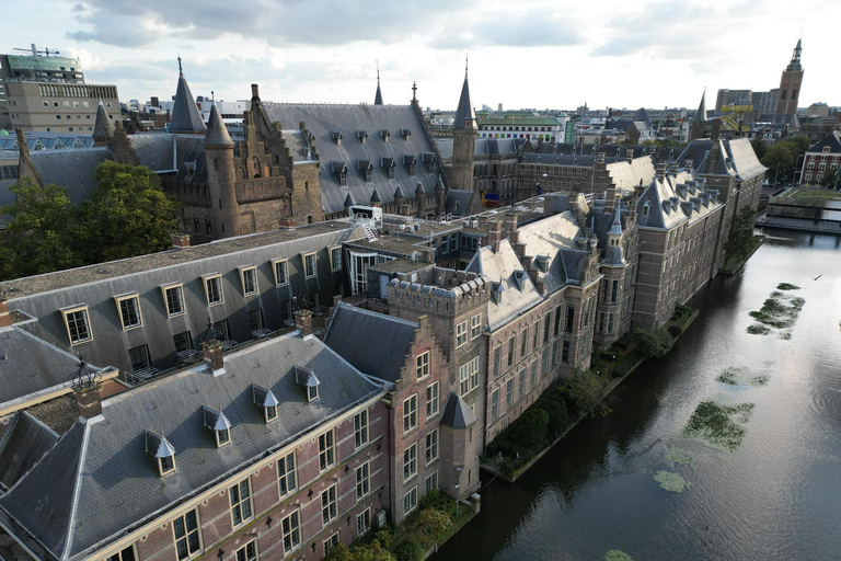 The Hague: Mystery Figures Walking Tour