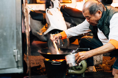 تايبيه: جولة طعام في سوق يانسان الليلي مع تذوق الأطعمة