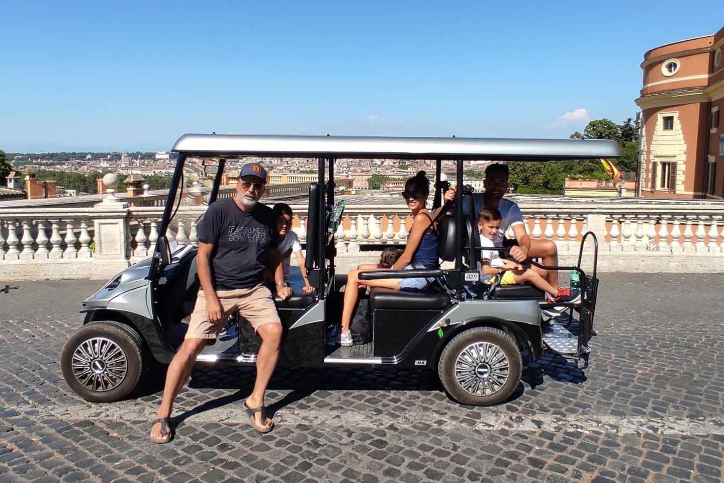 Rome: Private City Sightseeing Tour by Golf Cart