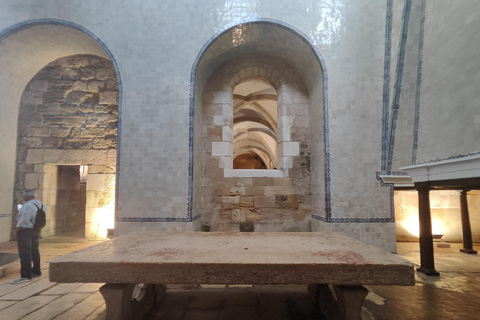 From Lisbon: Medieval Tour, Batalha, Tomar, Alcobaça, Óbidos Private Tour Option