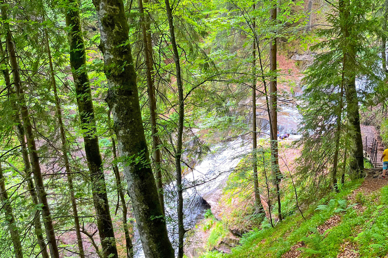 Watervallen Tour vanuit Sarajevo: Wandeling en Bosnische Lunch