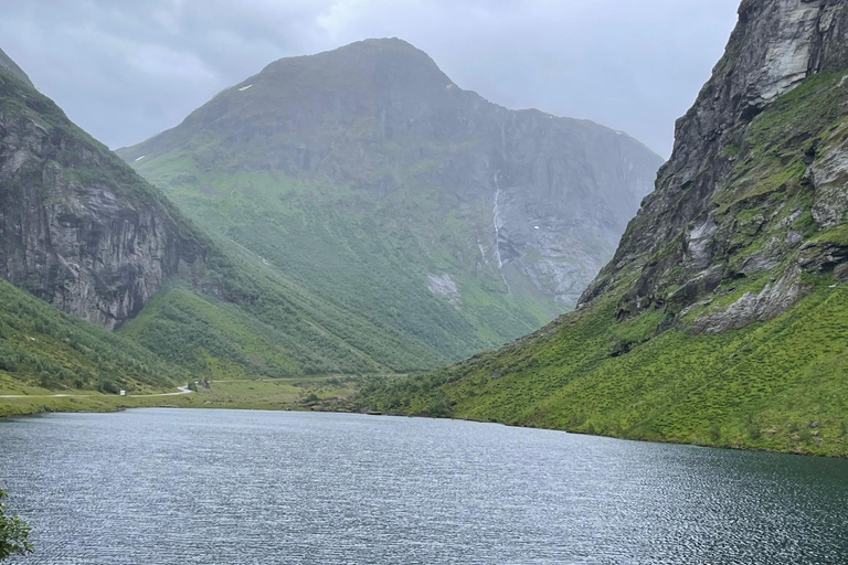 Wycieczka rowerowa z Hellesylt do Norangsdalen