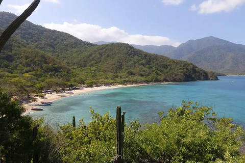 Santa Marta: Playa Cristal Beach Day with Boat Transfer