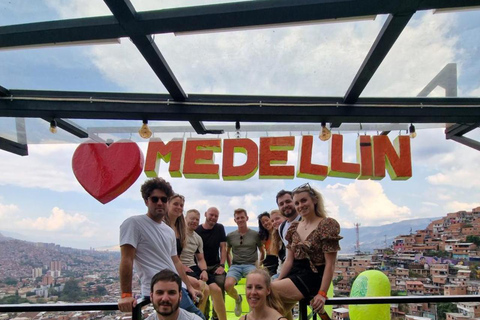 Comuna 13 : visite guidée des graffitisComuna 13 : Visite des graffitis