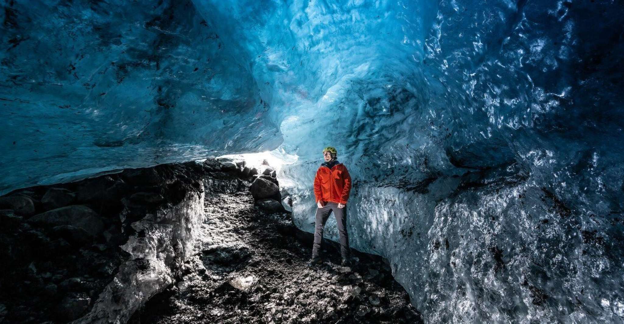Skaftafell, Blue Ice Cave and Glacier Hiking Tour - Housity