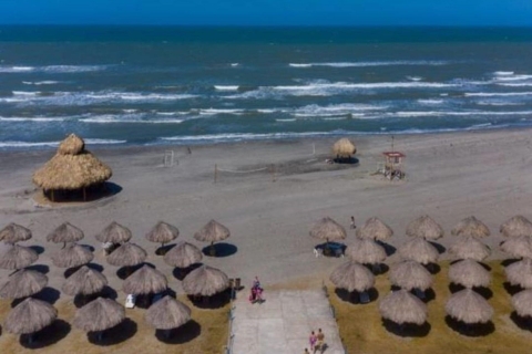 Cartagena: moddervulkaan met lunch, zwembad en strandModdervulkaan met lunch, zwembad en strand