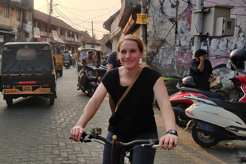 Passeio de bicicleta pelo Bom Dia Kochi