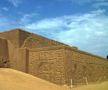 Piramidi del Sole e della Luna, Huanchaco e Chan Chan