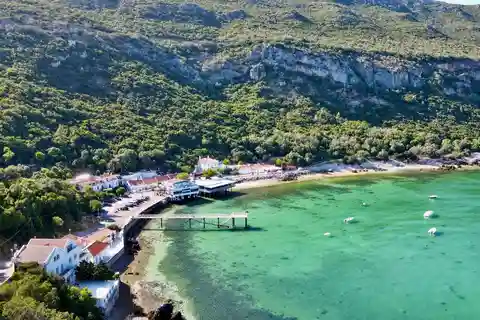 Desde Lisboa: Excursión privada de día completo Serra da Arrábida, Sesimbra Setúbal