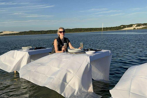Moreton Bay: Oyster Farm Tour, Boat, Shucking & Tasting