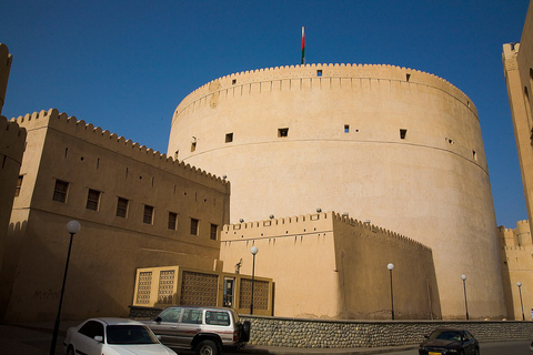 Från Muscat: Privat dagsutflykt Nizwa &amp; Jabel Akhdar och lunch