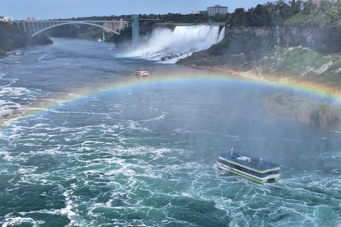 Niagara Falls: Skylon Tower, Trail, and Boat Tour (Seasonal) Summit and Spray Niagara en Español